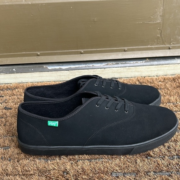 NWOT Keep Vegan Sneakers The Home Black Slip Resistant Faux Suede Sz 14 - Picture 4 of 7